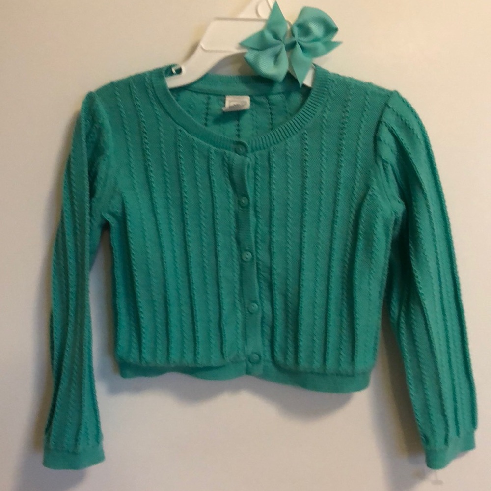 Gap Sweater size 3 years with Bow ☘️